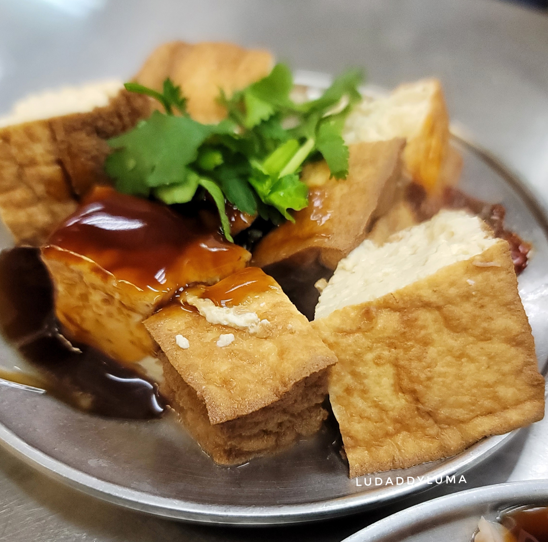 【天母美食】士東市場方媽媽小吃店│眷村媽媽的好手藝，各式麵點加黑白切