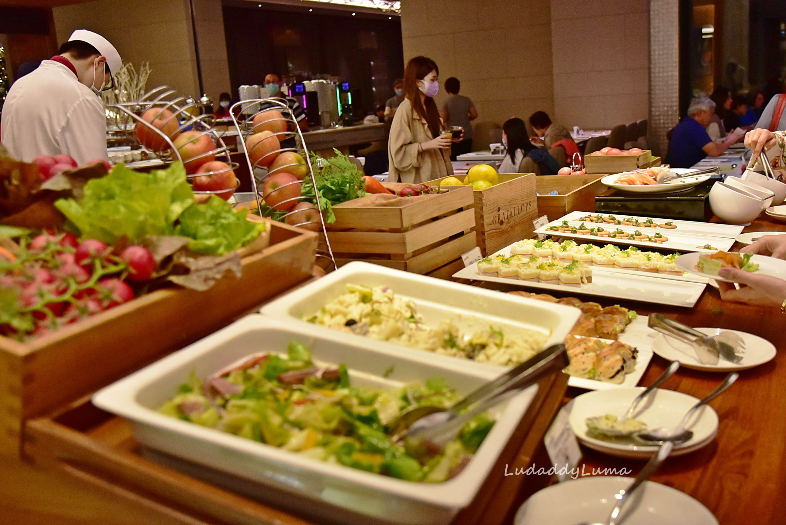 美福大飯店彩匯自助餐廳下午茶/精緻吃到飽/近捷運劍南站