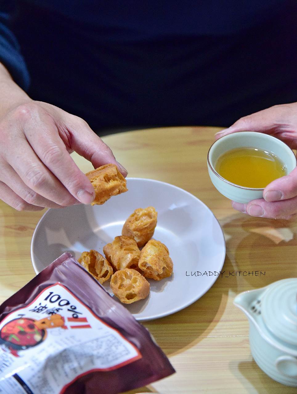 經脆脆Crispy Ching麻辣老油條炸雞皮‧經家味的創意將小吃變零食