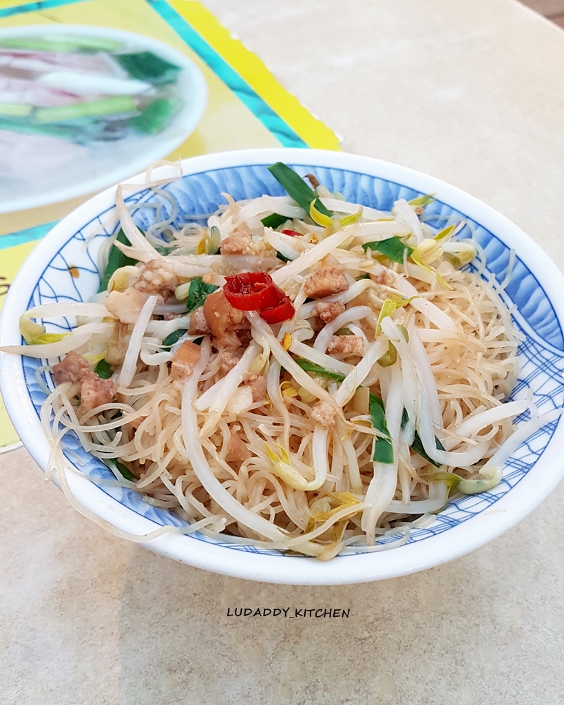 【寧夏夜市美食】經典的老字號人氣美食!劉芋仔蛋黃芋餅、牛媽媽沙茶牛肉、王家生炒魷魚