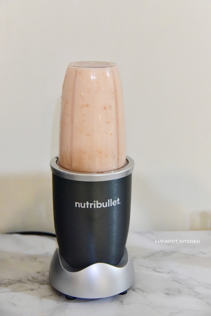 【Nutribullet 600W高效營養萃取機】美國暢銷營養萃取機/秒殺蔬果細胞壁/食物營養全面吸收/操作簡單/小資美型家電