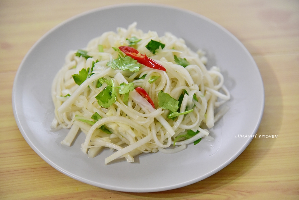 【食譜】爽脆清口的簡單料理涼拌大頭菜