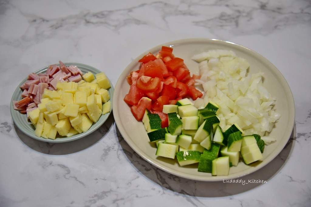 【法式鹹派食譜】簡易版的烤箱料理，比披薩更有料的酥皮法式鹹派