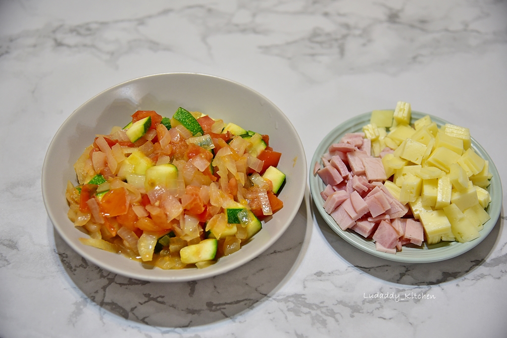 【法式鹹派食譜】簡易版的烤箱料理，比披薩更有料的酥皮法式鹹派