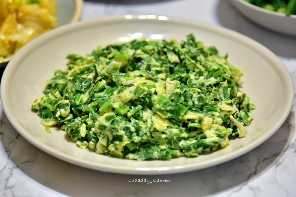 韭菜煎蛋食譜，家常中的簡易韭菜料理，加上一味更鮮美