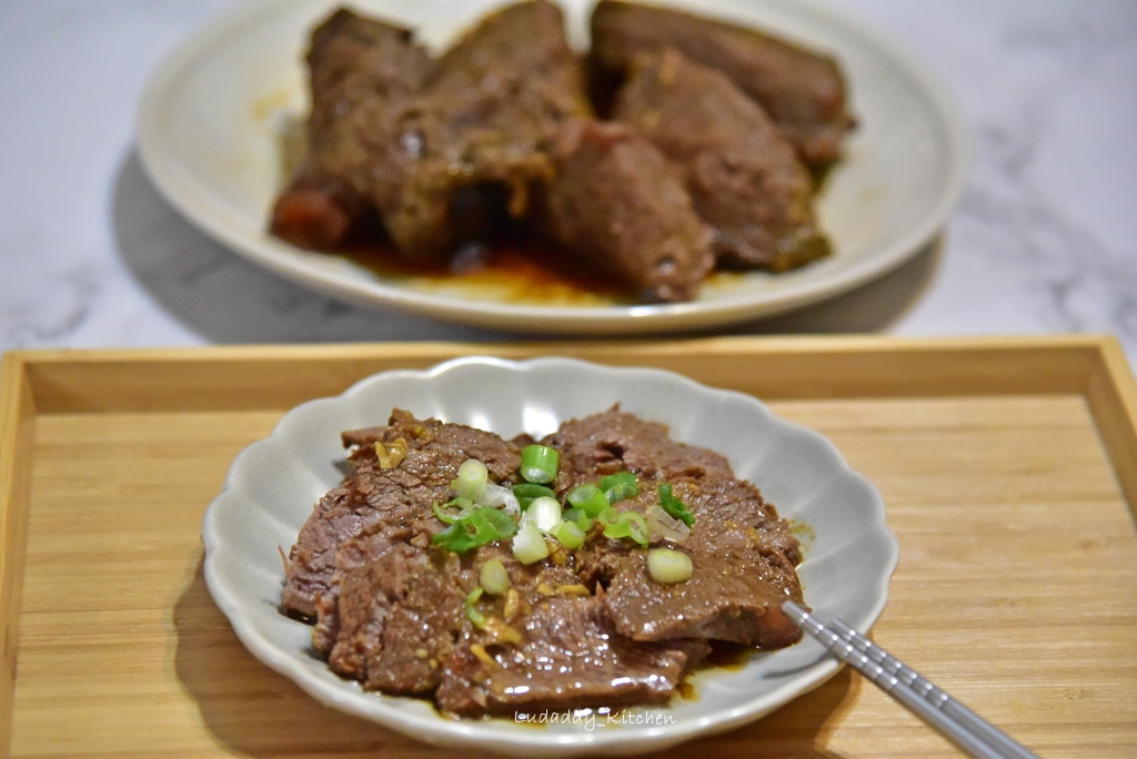 滷牛排食譜｜肉質細嫩鹹香入味，高蛋白低脂的醬滷牛肉