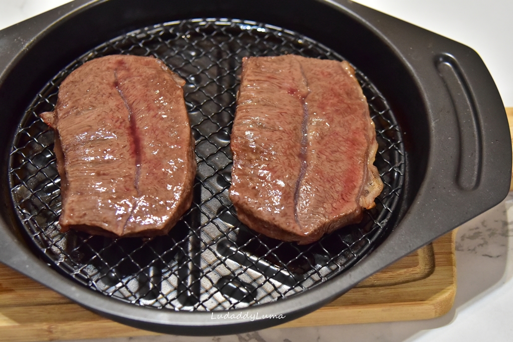 【食譜】情人節大餐香烤板腱牛排鹽烤鮭魚排/阿拉丁烤箱食譜