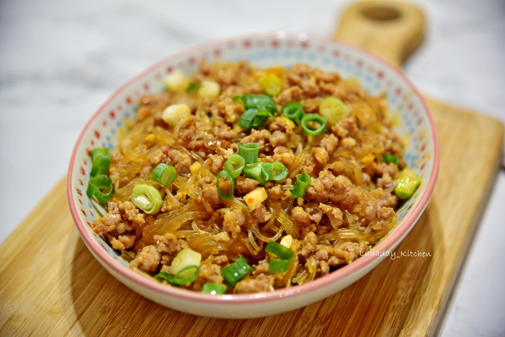 螞蟻上樹食譜│絞肉炒粉絲料理，香辣下飯的簡易家常菜 @露老爸&amp;露瑪