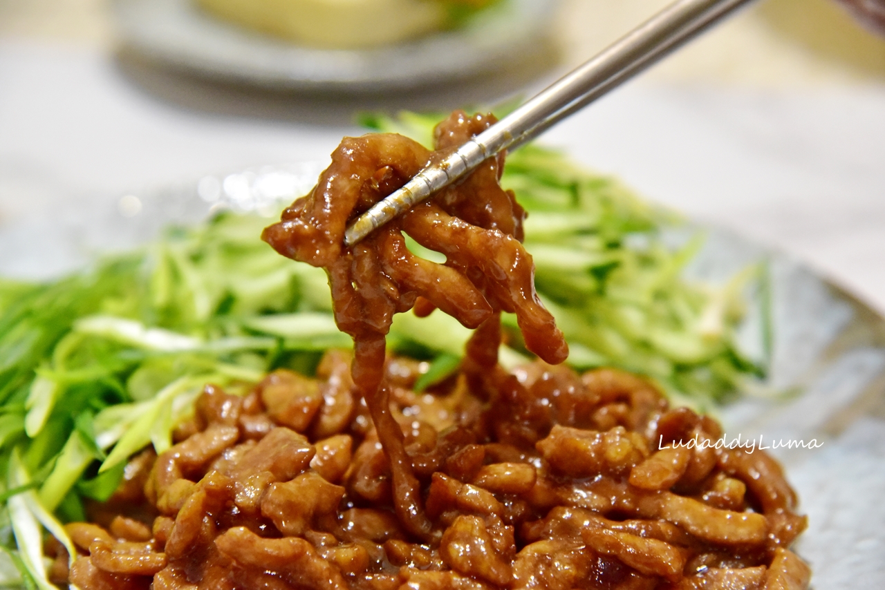 【食譜】京醬肉絲/醬濃肉香北方餐館的招牌菜色，搭配潤餅也好吃