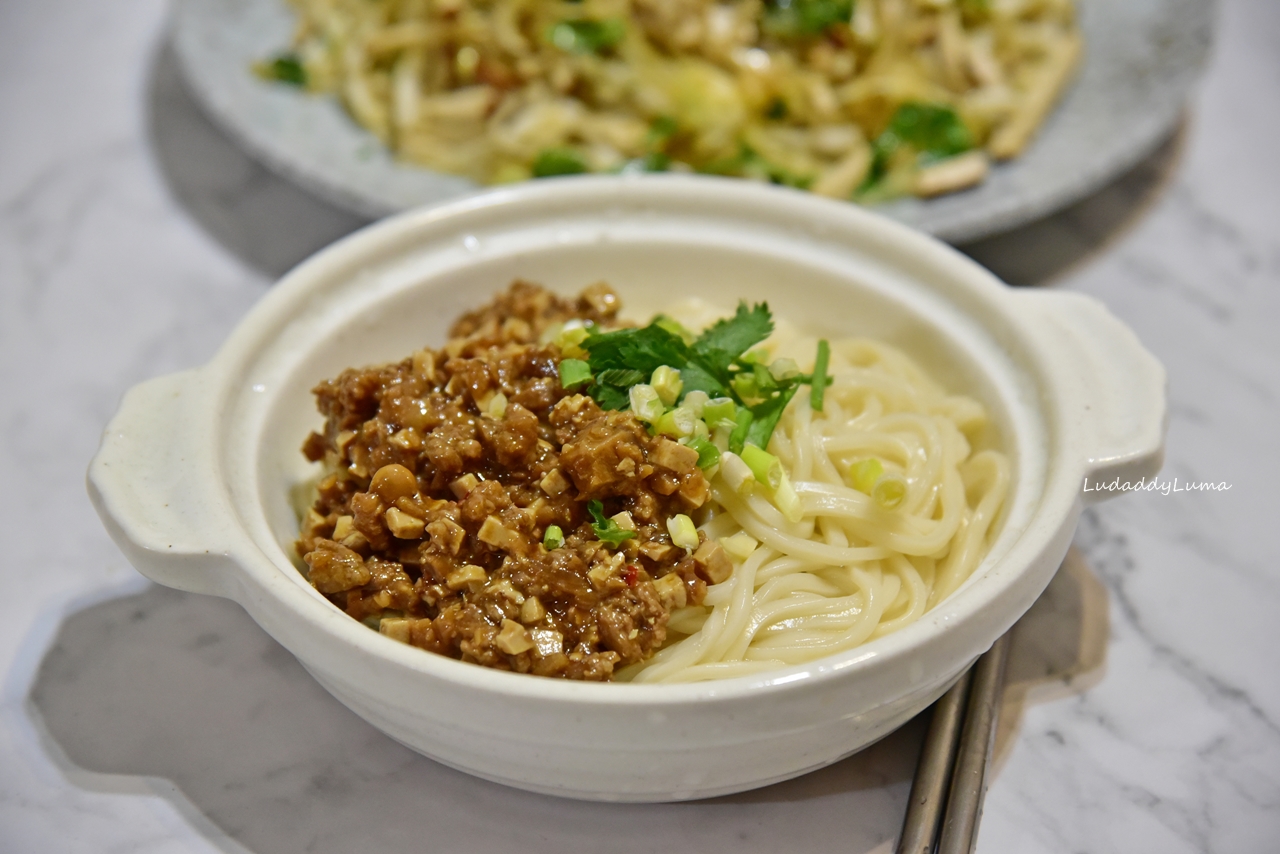 【食譜】涼拌高麗菜豆干絲，開胃爽口大宴小酌兩相宜的高麗菜料理