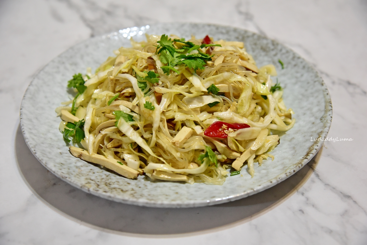 【食譜】涼拌高麗菜豆干絲，開胃爽口大宴小酌兩相宜的高麗菜料理