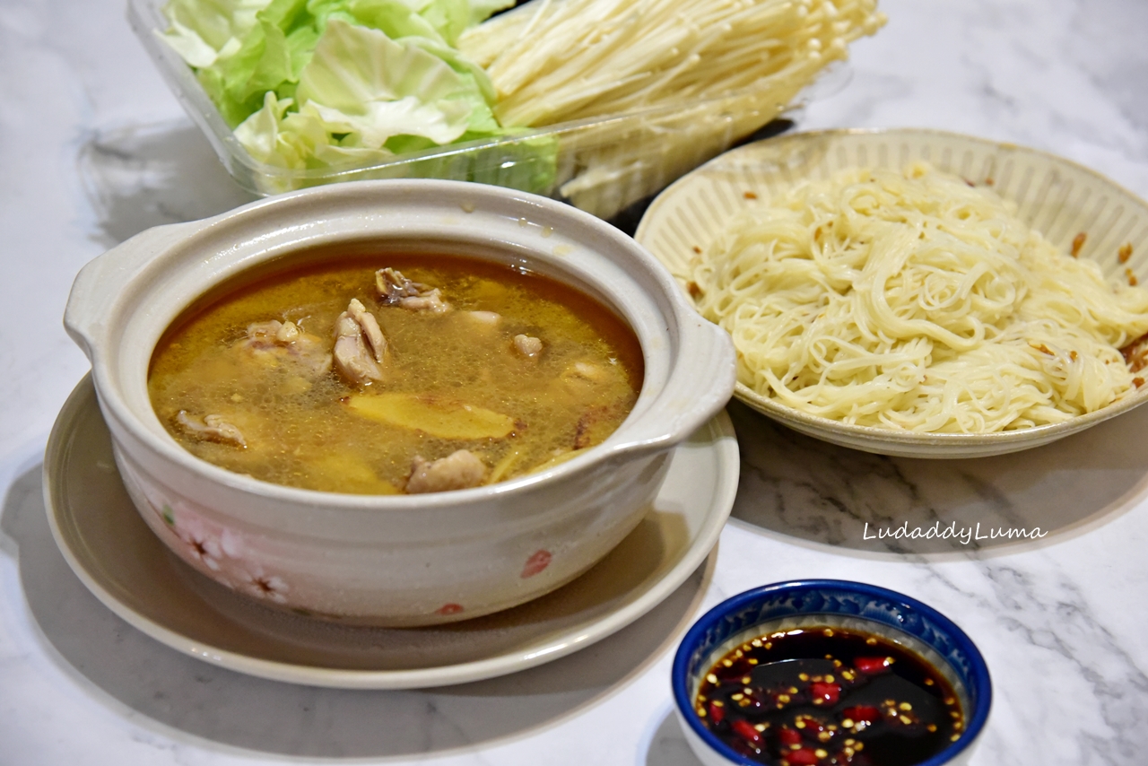 【食譜】麻油雞、麻油雞麵線，冬季暖身的美味食補料理