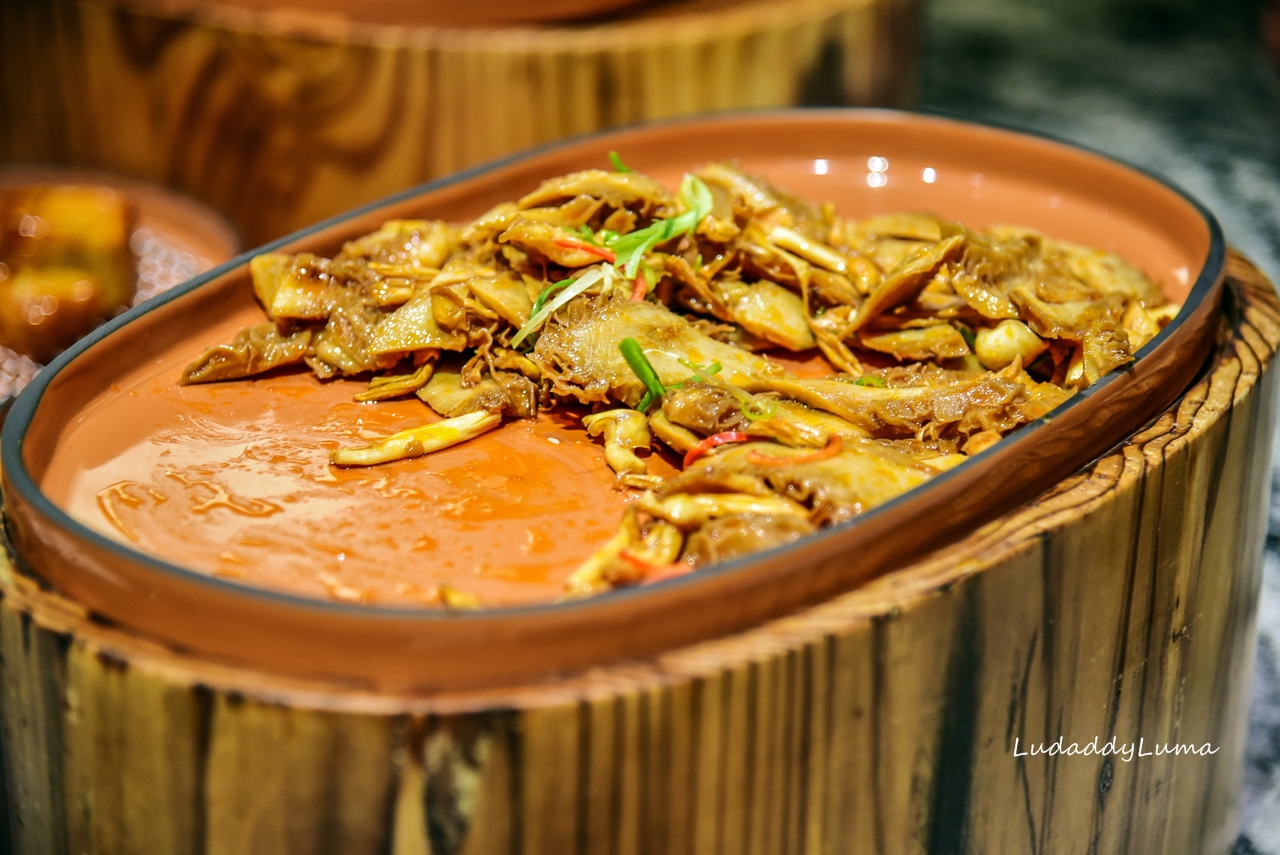 饗食天堂大直店｜下午茶食材多元豐富，牛排、烤鴨、生魚片、德國豬腳、多國料理一應具全