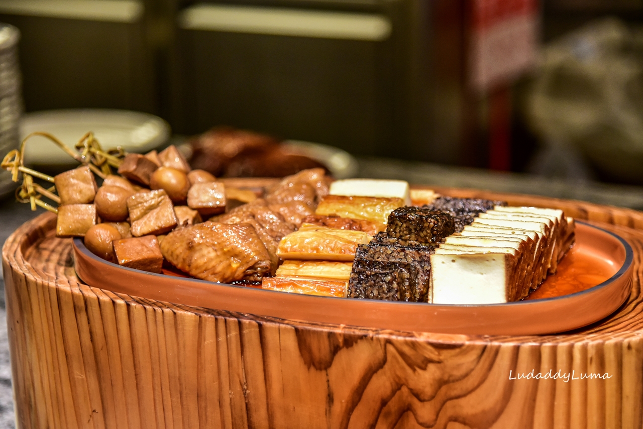 饗食天堂大直店｜下午茶食材多元豐富，牛排、烤鴨、生魚片、德國豬腳、多國料理一應具全