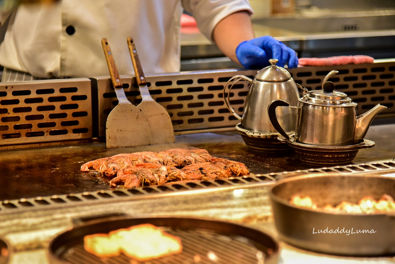 饗食天堂大直店｜下午茶食材多元豐富，牛排、烤鴨、生魚片、德國豬腳、多國料理一應具全