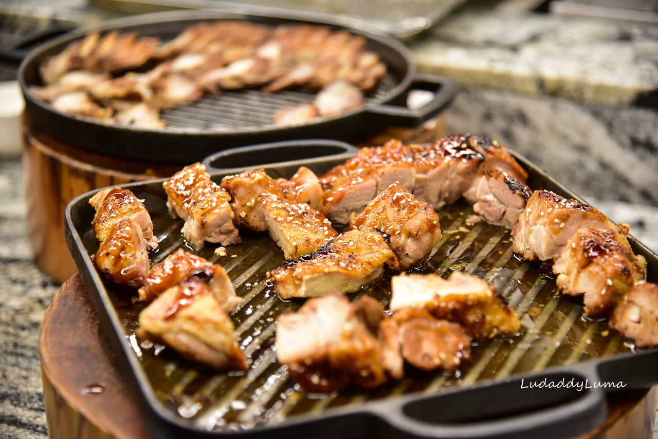 饗食天堂大直店｜下午茶食材多元豐富，牛排、烤鴨、生魚片、德國豬腳、多國料理一應具全