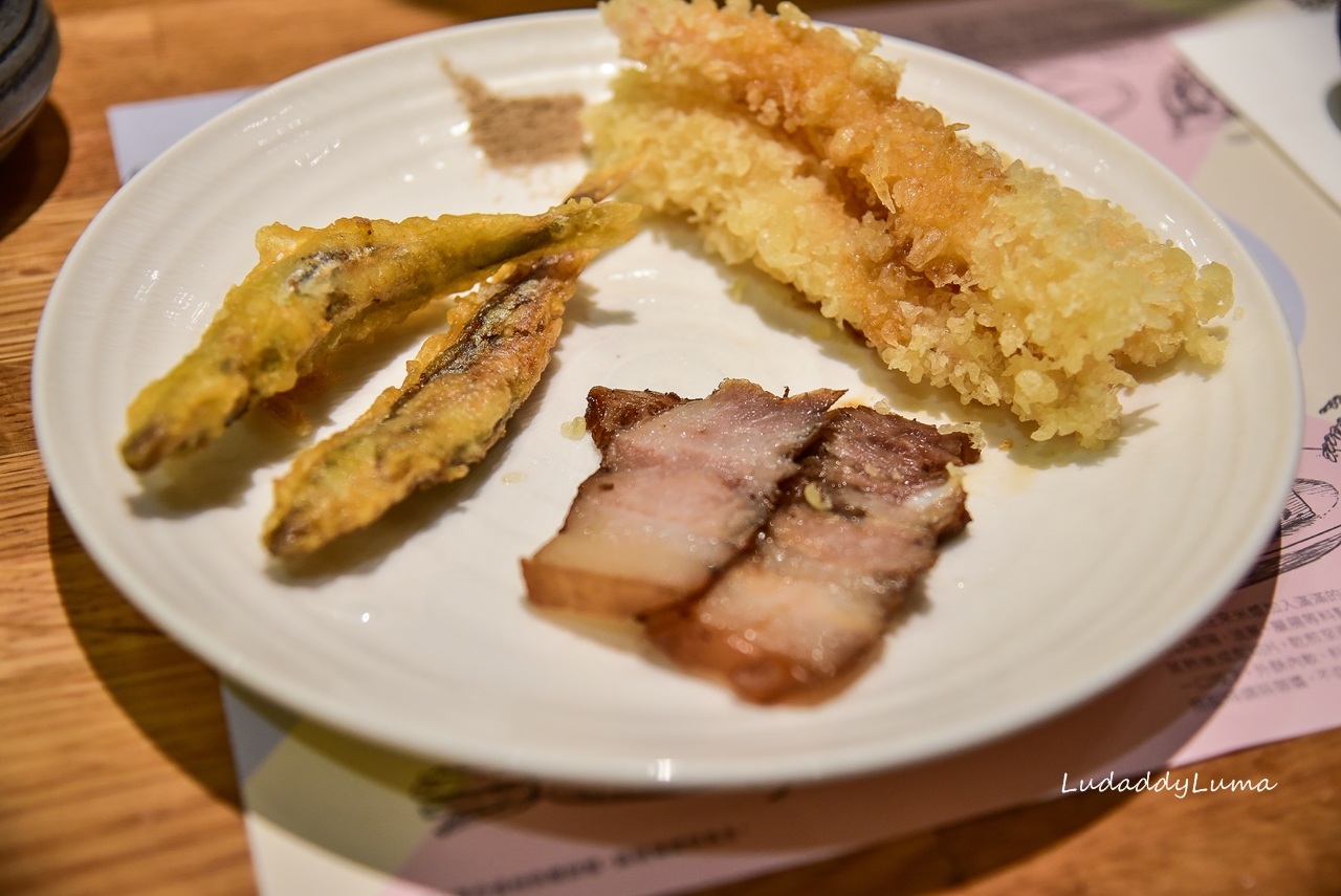 饗食天堂大直店｜下午茶食材多元豐富，牛排、烤鴨、生魚片、德國豬腳、多國料理一應具全