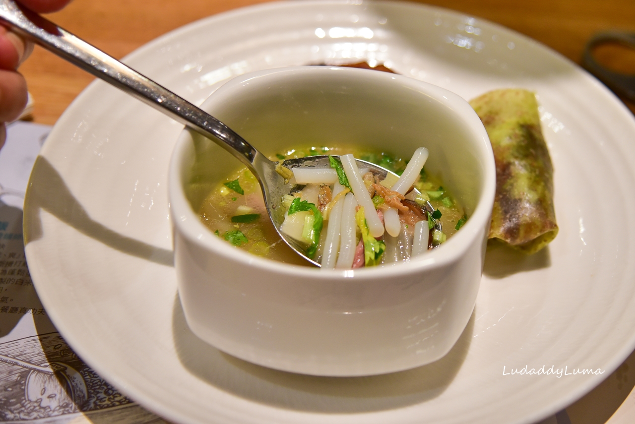 饗食天堂大直店｜下午茶食材多元豐富，牛排、烤鴨、生魚片、德國豬腳、多國料理一應具全