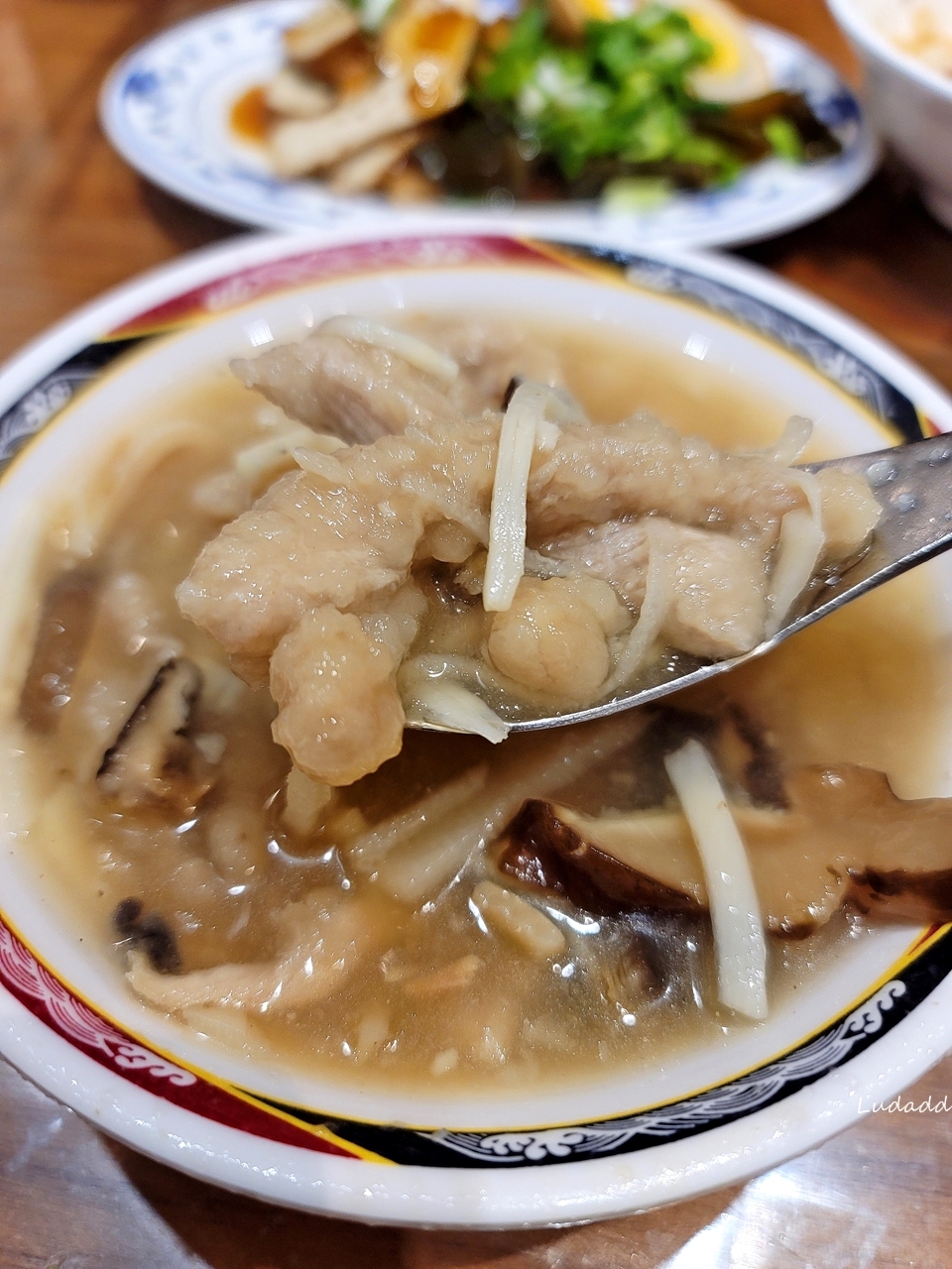 【台北美食】近寧夏夜市百年老店圓環三元號滷肉飯魚翅肉羹