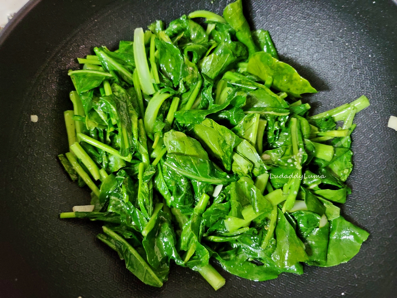 【食譜】芥藍牛肉│芥藍甘甜爽脆、牛肉滑嫩，色香味俱全