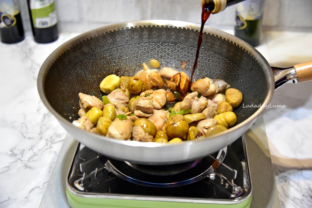 栗子燒雞食譜│鹹香有味栗子鬆軟清甜，雞肉細嫩宴客級的下飯菜