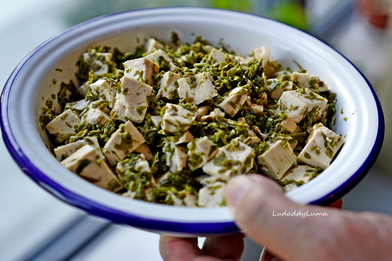 【食譜】香椿芽拌豆腐│春天當季的鮮香美食