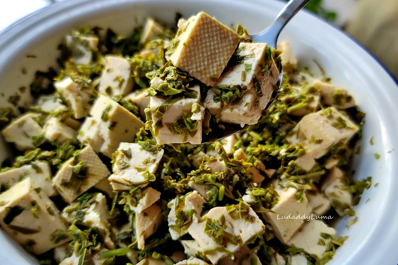 【食譜】香椿芽拌豆腐│春天當季的鮮香美食