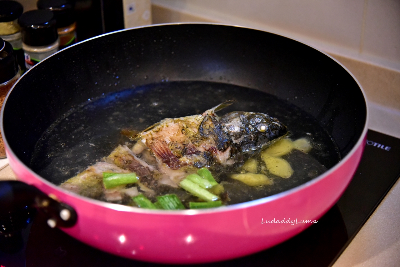 鯽魚豆腐湯，簡單快速燉出好喝的奶白色鯽魚湯