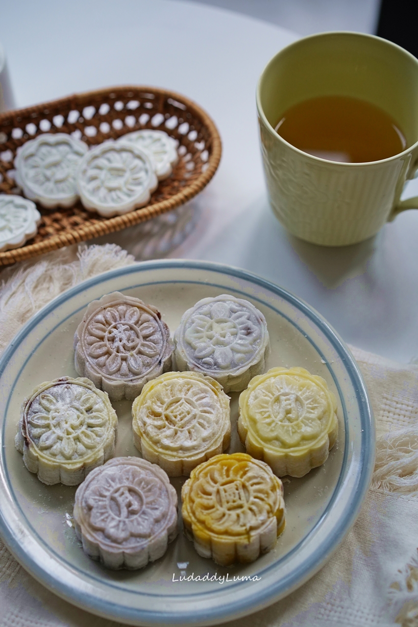 【冰皮月餅食譜】超簡易作法，軟糯外皮不用烘烤的月餅