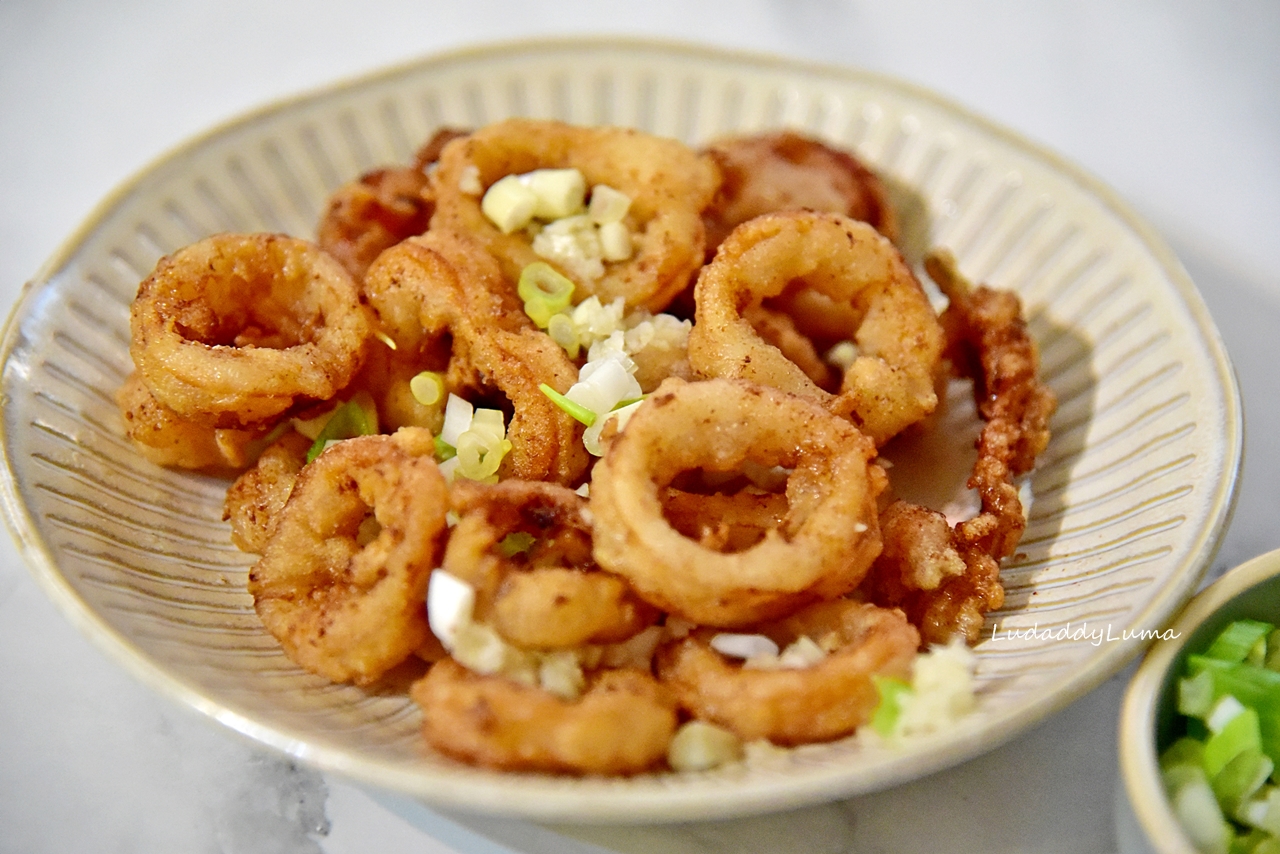 香辣鹽酥透抽(酥炸魷魚)，外酥內嫩，作法簡單輕鬆上桌 @露老爸&amp;露瑪