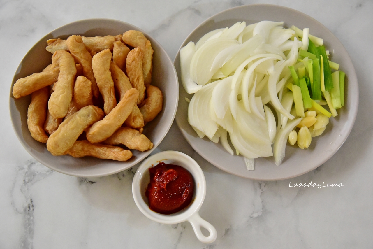 韓式辣炒甜不辣食譜，十分鐘上菜，韓味十足辣中帶甜超下飯