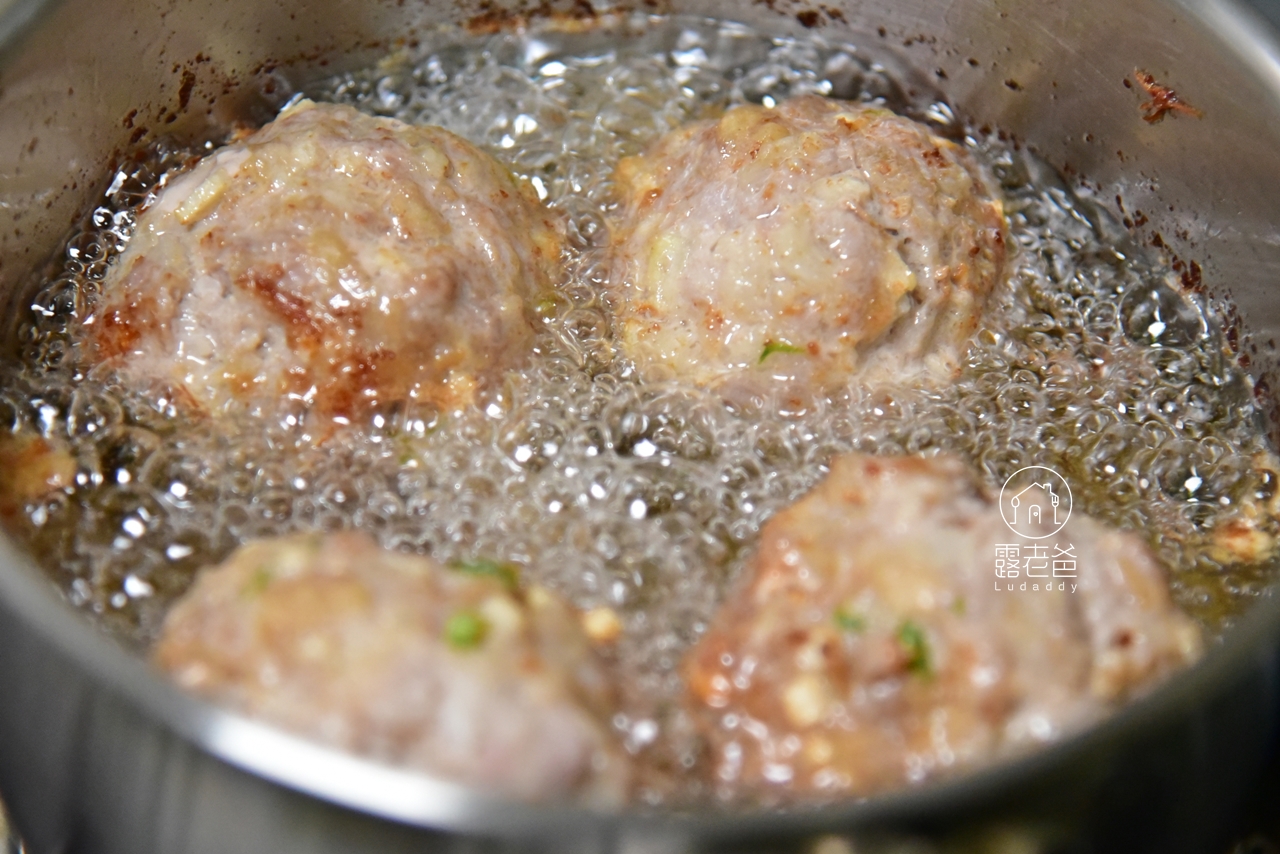 獅子頭食譜│外香裡鮮，年菜必備紅燒獅子頭、清燉獅子頭