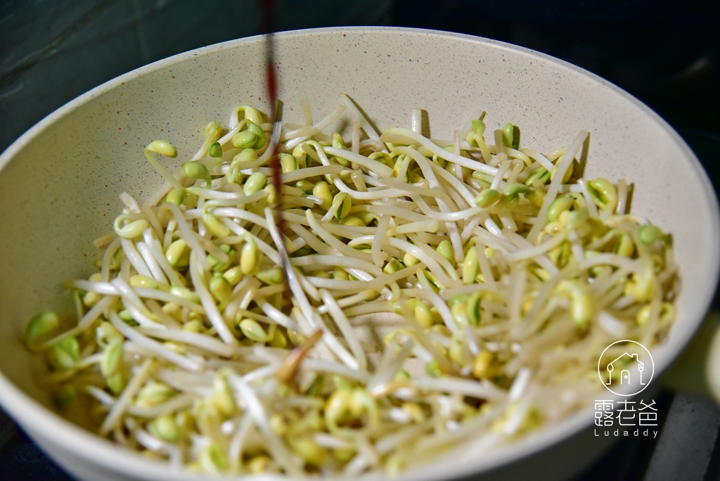 【食譜】乾煸黃豆芽│炒出乾香口感的家常下飯菜