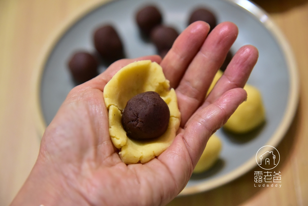 【食譜】綠豆糕做法│綿密細緻豆味香醇的豆沙綠豆糕