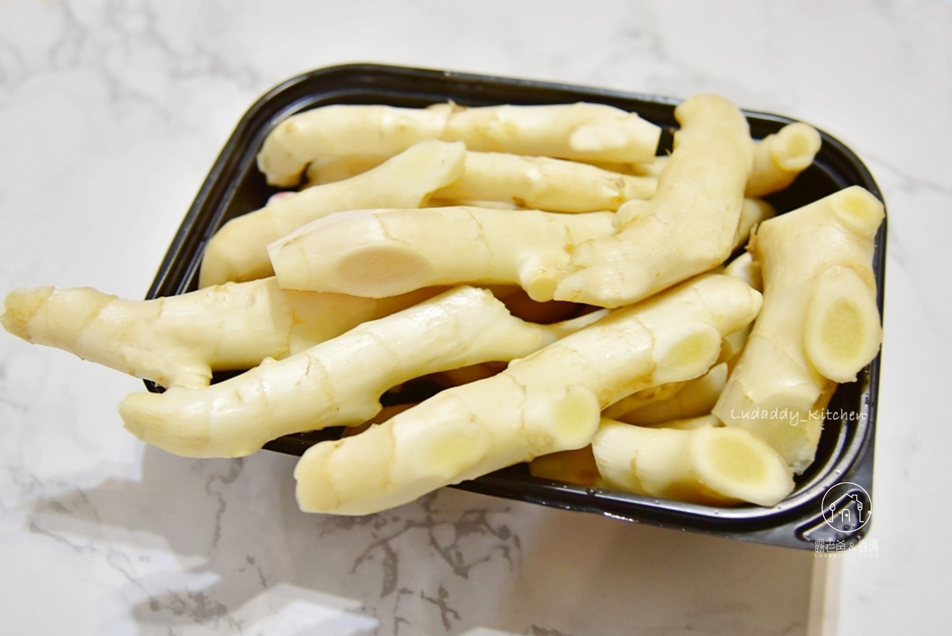 【食譜】壽司薑片作法│醃嫩薑做法，酸甜微辛辣的醃漬嫩薑片