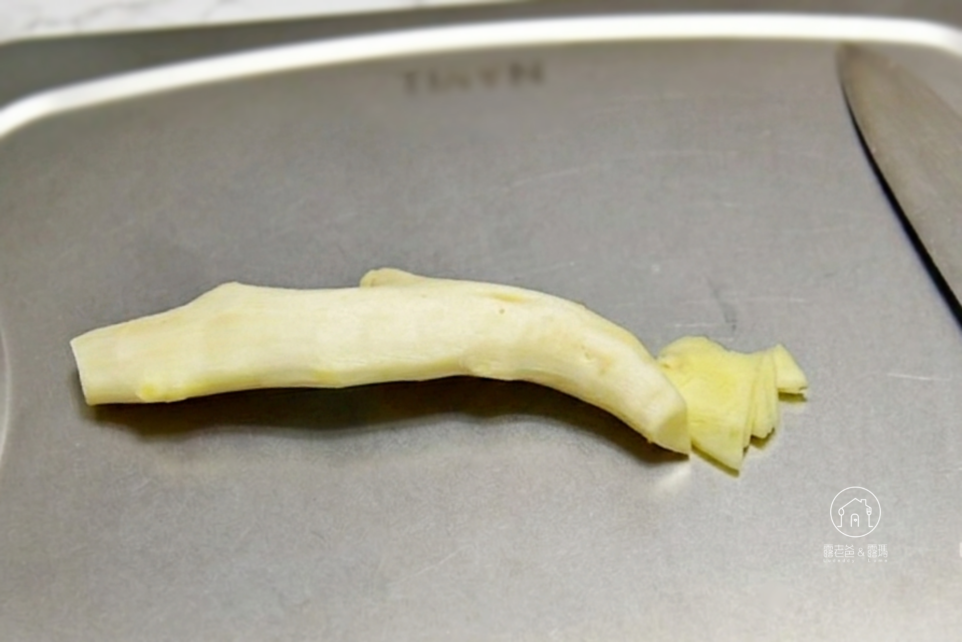 【食譜】壽司薑片作法│醃嫩薑做法，酸甜微辛辣的醃漬嫩薑片