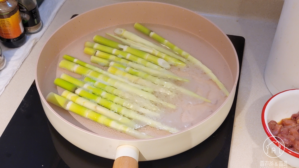 【食譜】雪菜肉絲炒箭筍│江浙風味料理，來自山林的美味