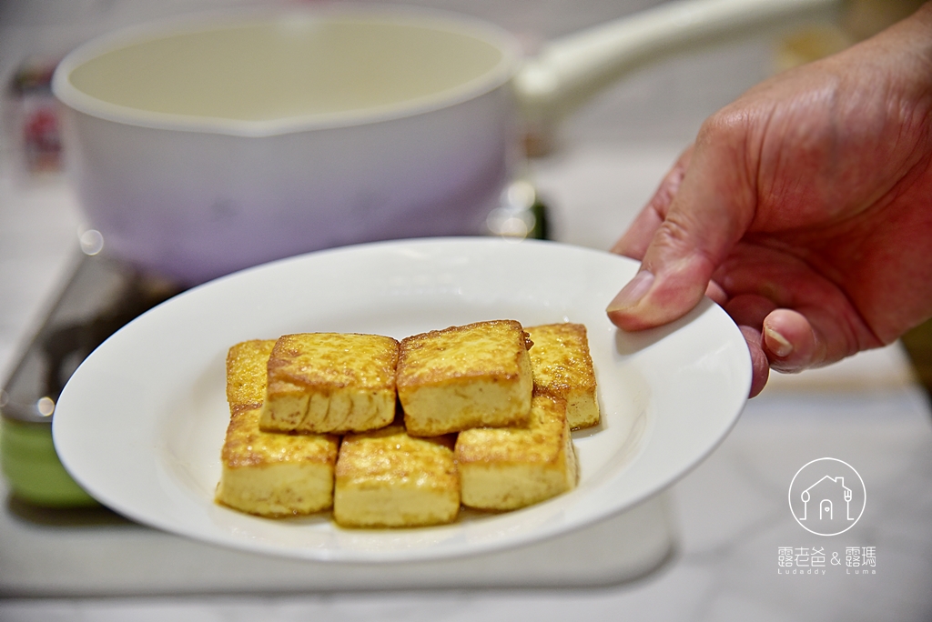 【食譜】老皮嫩肉│川味蛋豆腐料理，口感香辣又滑嫩