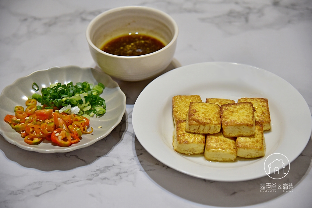 【食譜】老皮嫩肉│川味蛋豆腐料理，口感香辣又滑嫩