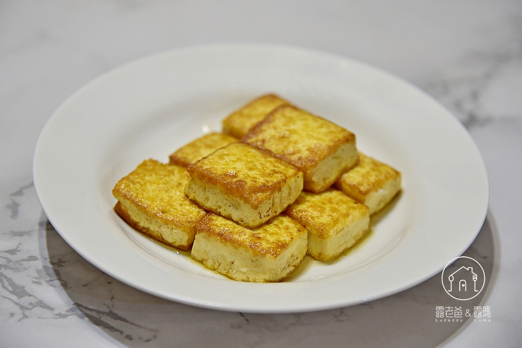 【食譜】老皮嫩肉│川味蛋豆腐料理，口感香辣又滑嫩