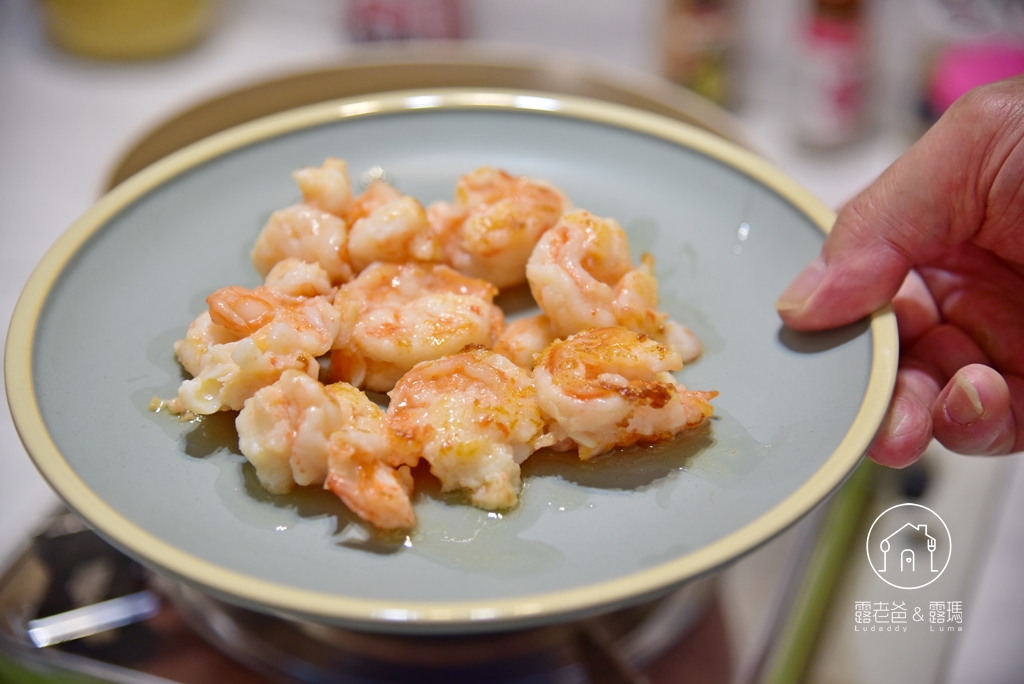 【食譜】時蔬炒蝦仁｜色澤繽紛、美味營養的蝦料理