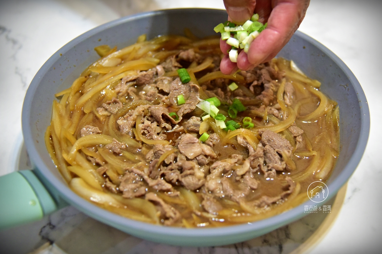 【食譜】日式牛丼飯│復刻吉野家丼飯，簡單快速日式料理