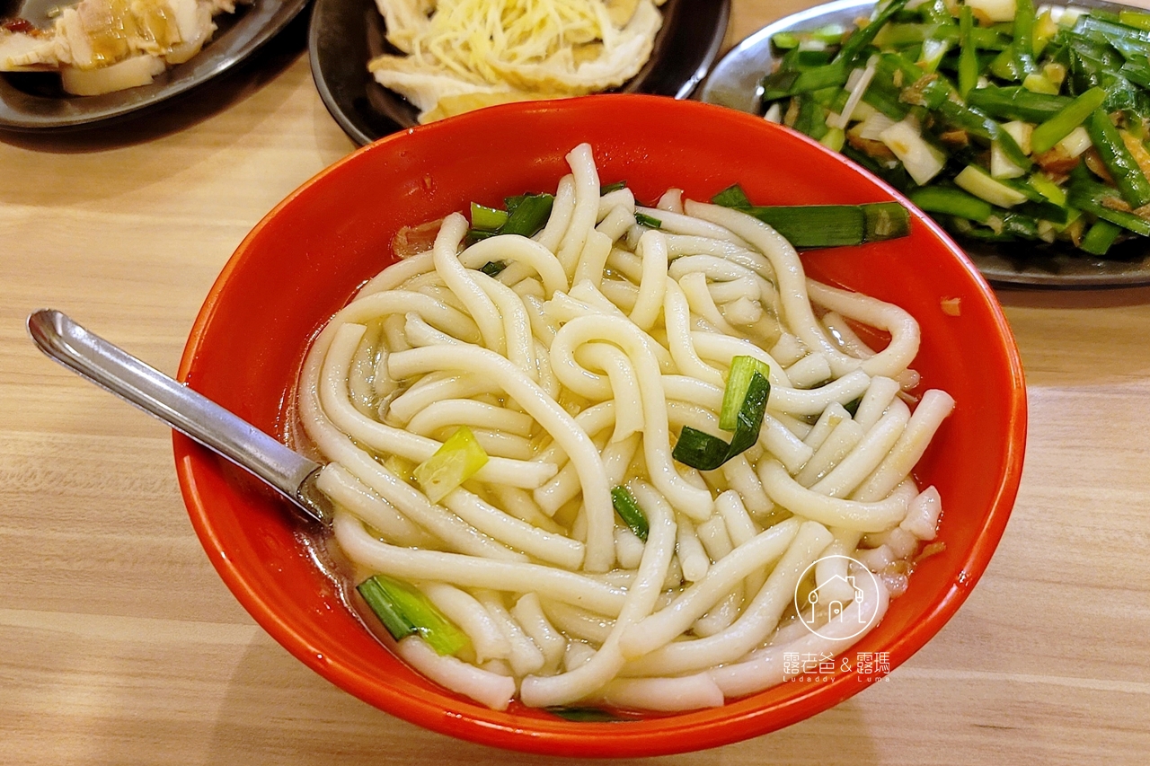 台北大稻埕美食｜永樂米苔目‧迪化街永樂市場邊50年老店古早味美食 @露老爸&amp;露瑪