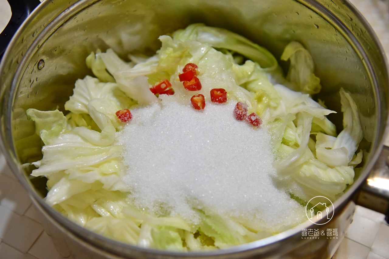 【食譜】台式泡菜｜作法簡易的臭豆腐泡菜，酸甜開胃解膩的蔬食料理