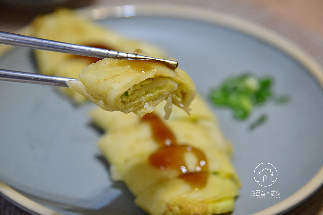 【食譜】早餐店蛋餅做法│作法簡單的台式粉漿蛋餅，蛋餅皮超Q軟