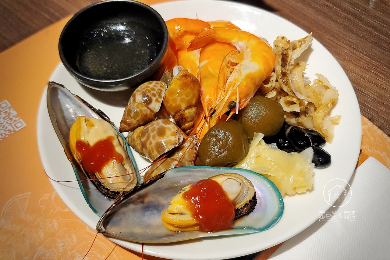 典華豐FOOD 海陸百匯吃到飽午餐菜色│大直捷運劍南路站聚餐約會好點，生日優惠