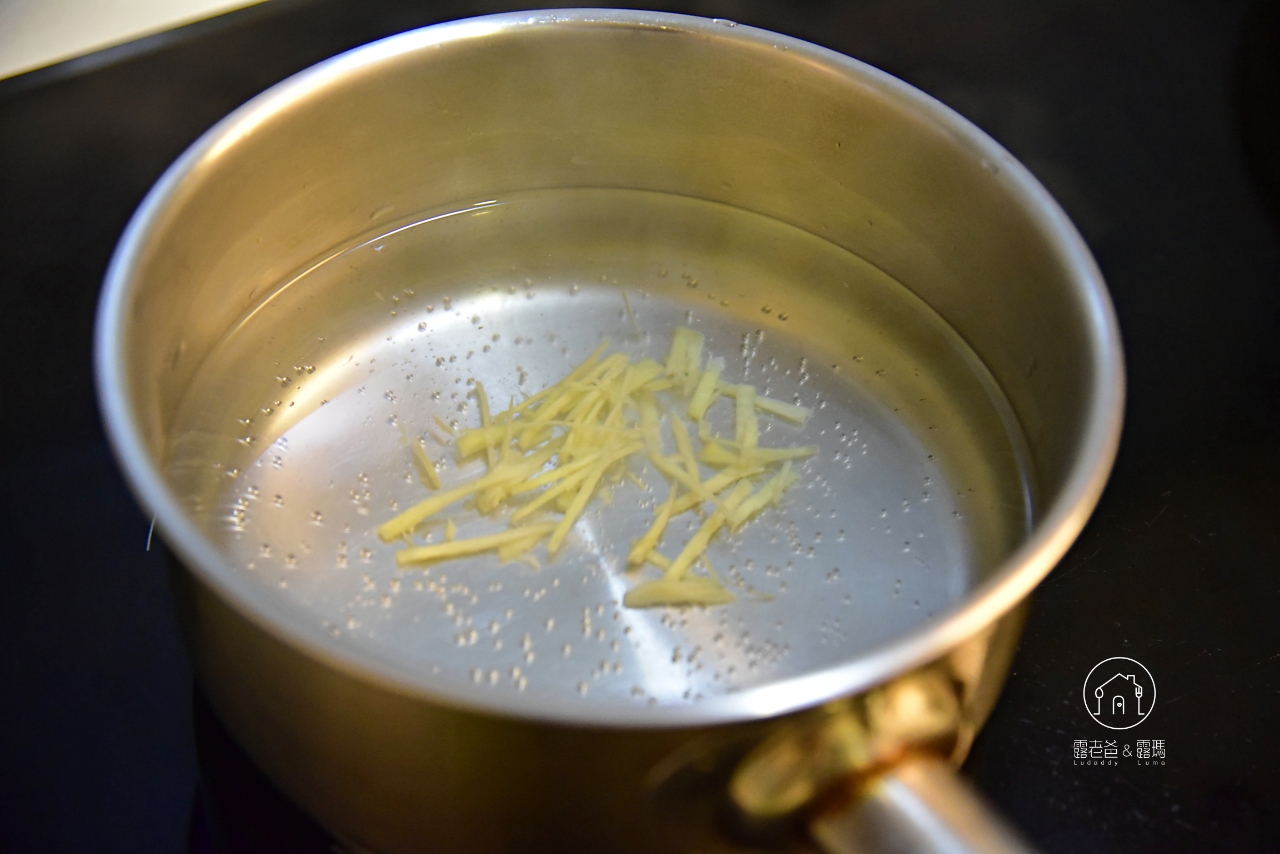 魩仔魚豆腐羹湯食譜｜鮮美的吻仔魚做湯，加入青菜豆腐爽口又美味