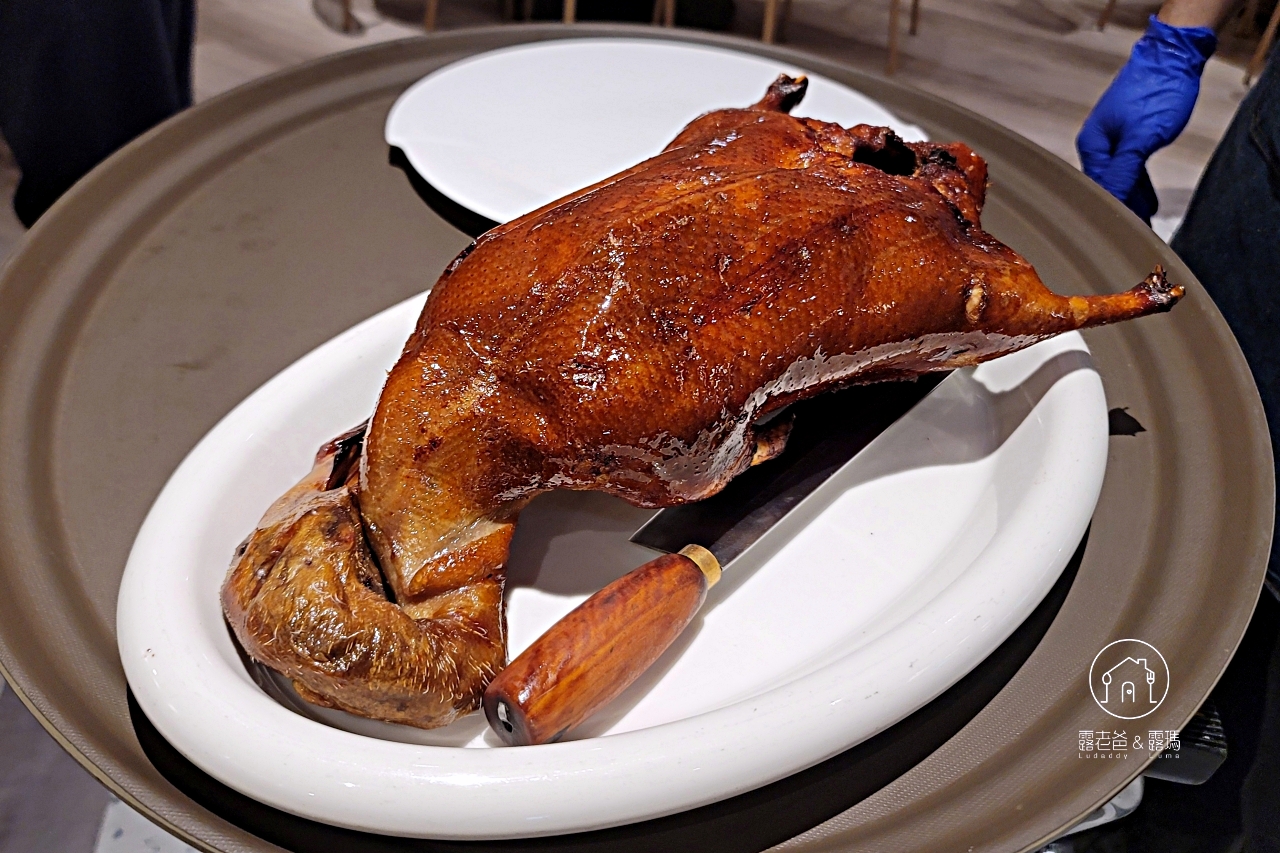 士林天母大葉高島屋美食糖朝餐廳｜推薦烤鴨港式點心，親友聚餐的好選擇