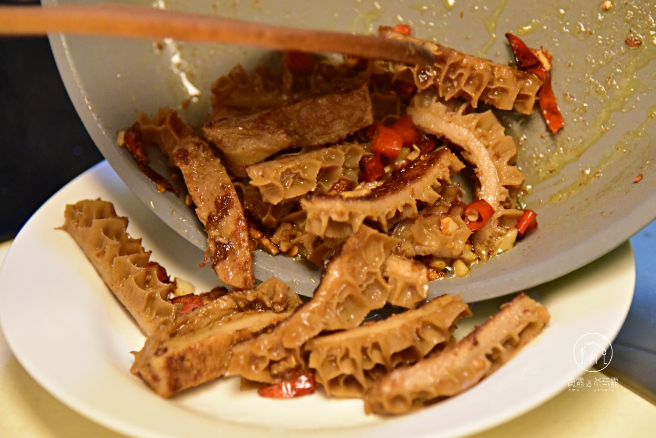 【食譜】蒜辣沙茶炒牛肚｜家常滷牛肚變身美味香辣牛肚料理