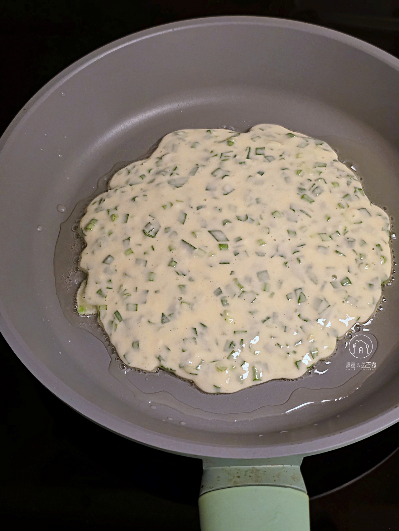 【食譜】韭菜煎餅｜簡單易做的韭菜粉漿煎餅